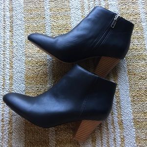 Ann Taylor Loft Black Booties